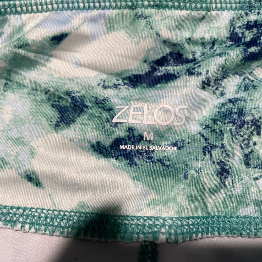 Zero capri leggings in blue/green swirl - Picture 3 of 4